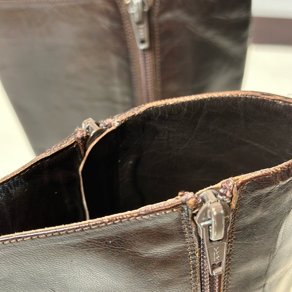 Chic Brown Leather Knee-High Boots - Picture 11 of 14